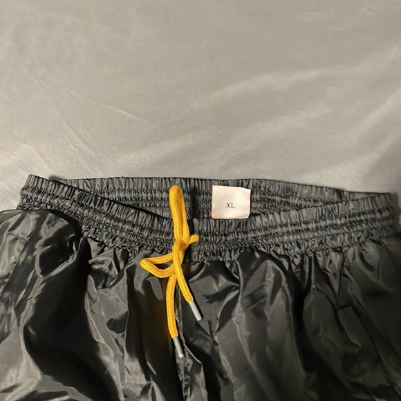 LUG Speed Suit - Picture 6 of 9